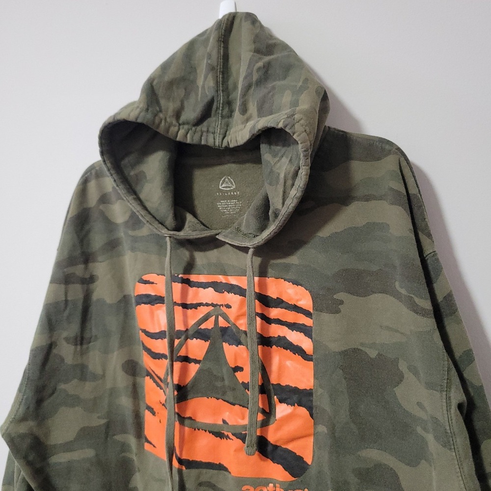Active Ride Shop Hoodie Mens XXL Green Camo Orange Logo Graphic Skate Streetwear